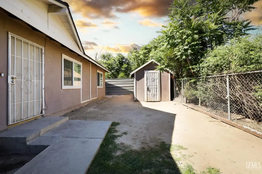 1236 JEFFREY STREET, Bakersfield, CA 93305 - #2