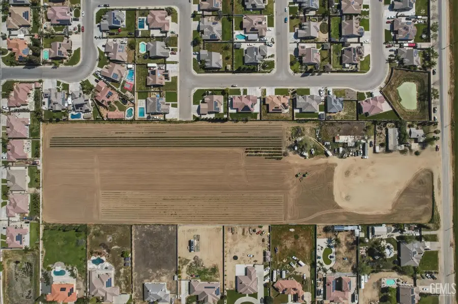 890 W LOS ANGELES AVENUE, Shafter, CA 93263 - #2