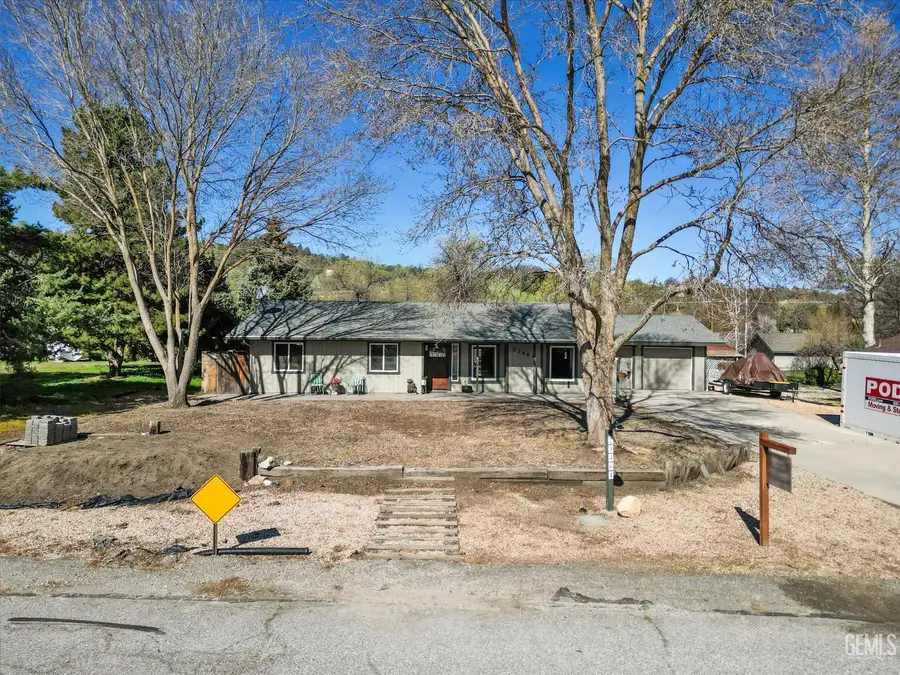 23461 COOL HAVEN COURT, Tehachapi, CA 93561 - #2