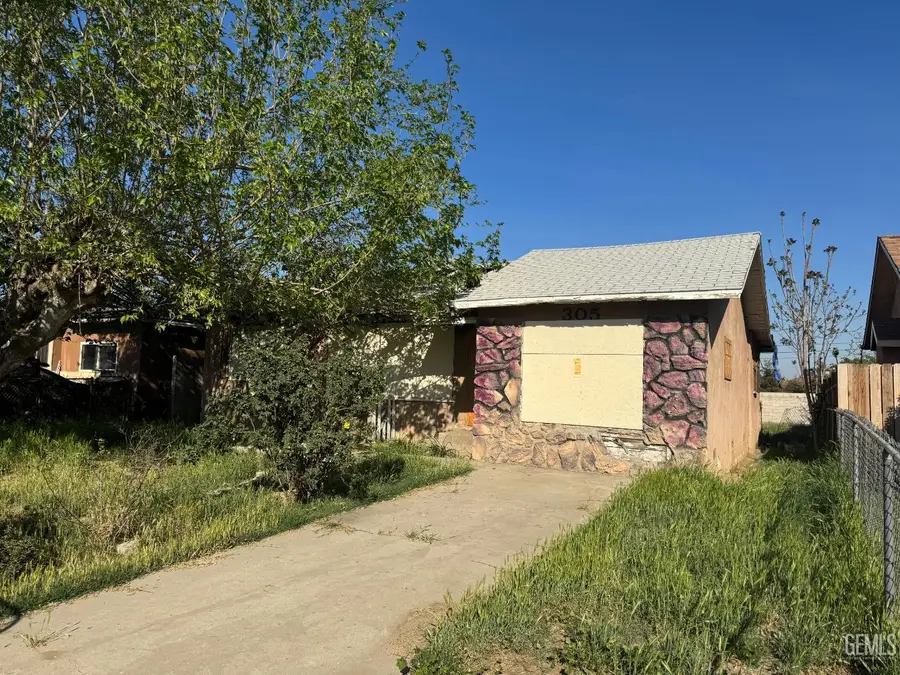 305 MADISON STREET, Bakersfield, CA 93307 - #2