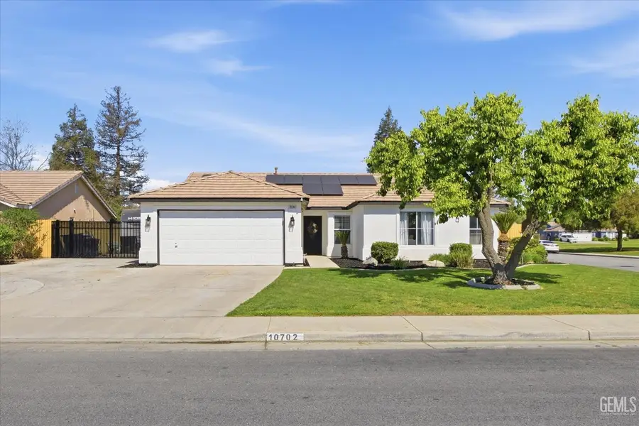 10702 PEACH BLOSSOM AVENUE, Bakersfield, CA 93312 - #3