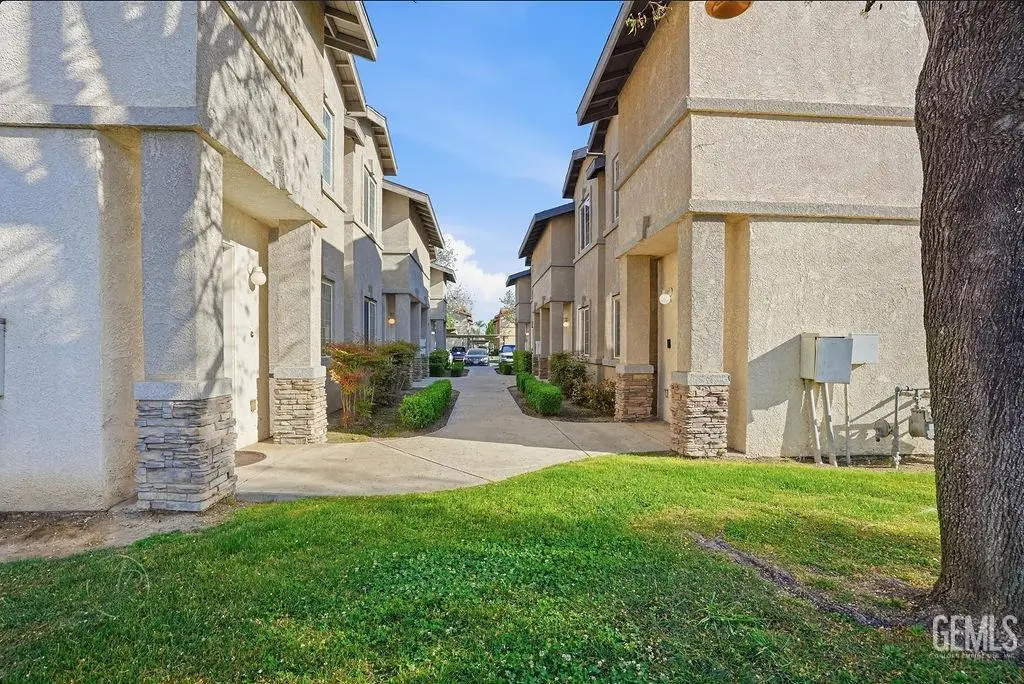 600 HOSKING AVENUE, Bakersfield, CA 93307 - #1