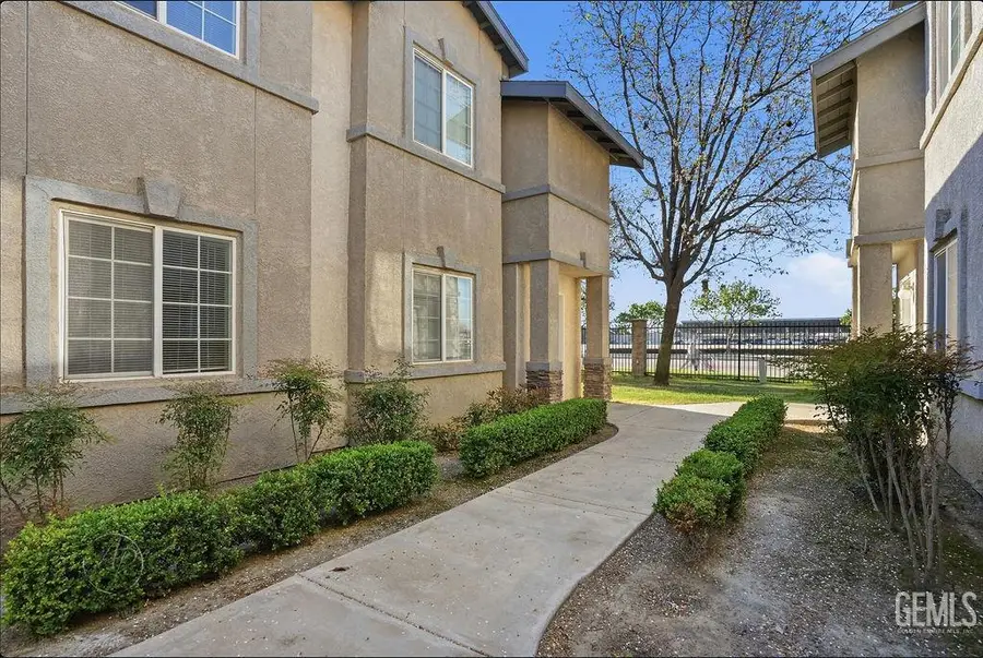 600 HOSKING AVENUE, Bakersfield, CA 93307 - #2