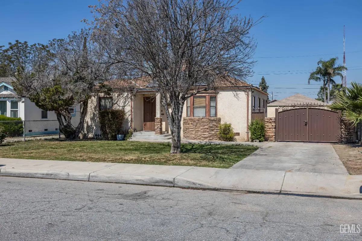 406 10TH STREET, Bakersfield, CA 93304 - #1