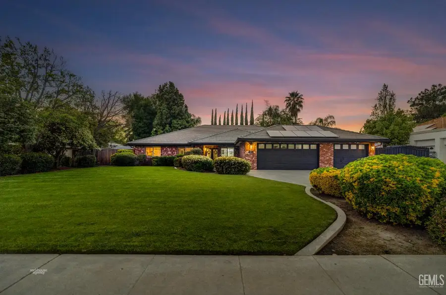 2113 OLD FARM ROAD, Bakersfield, CA 93312 - #2