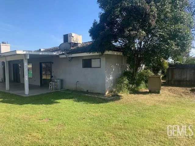 9001 FIELDING COURT, Bakersfield, CA 93307 - #3