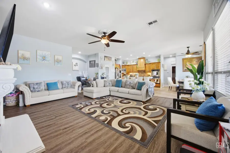 4401 WHITEGATE AVENUE, Bakersfield, CA 93313 - #2