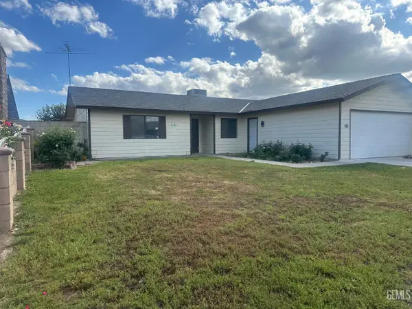 1202 LEWIS AVENUE, Delano, CA 93215