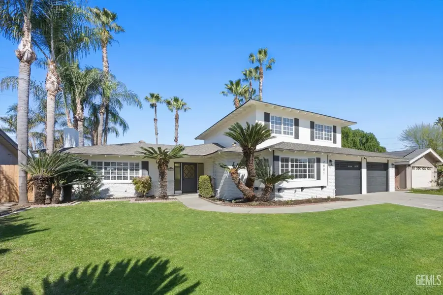 2801 ELM STREET, Bakersfield, CA 93301 - #2