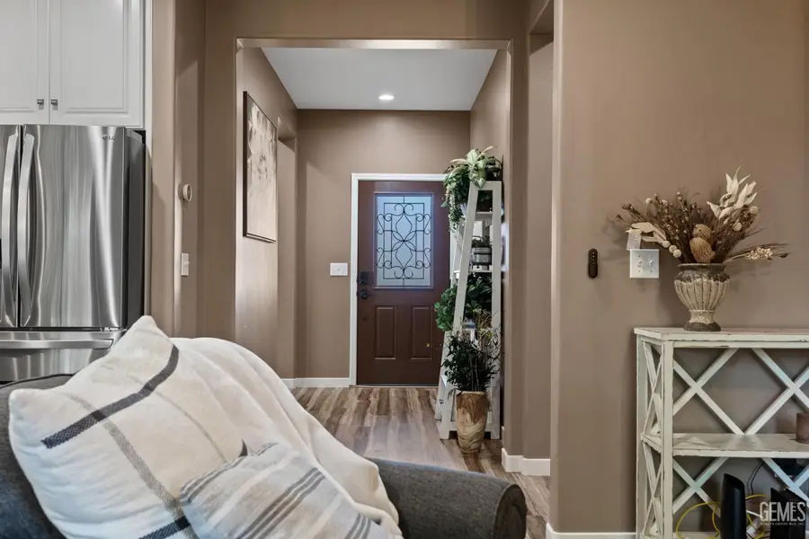 3110 CAMPFIRE DRIVE, Bakersfield, CA 93312 - #3