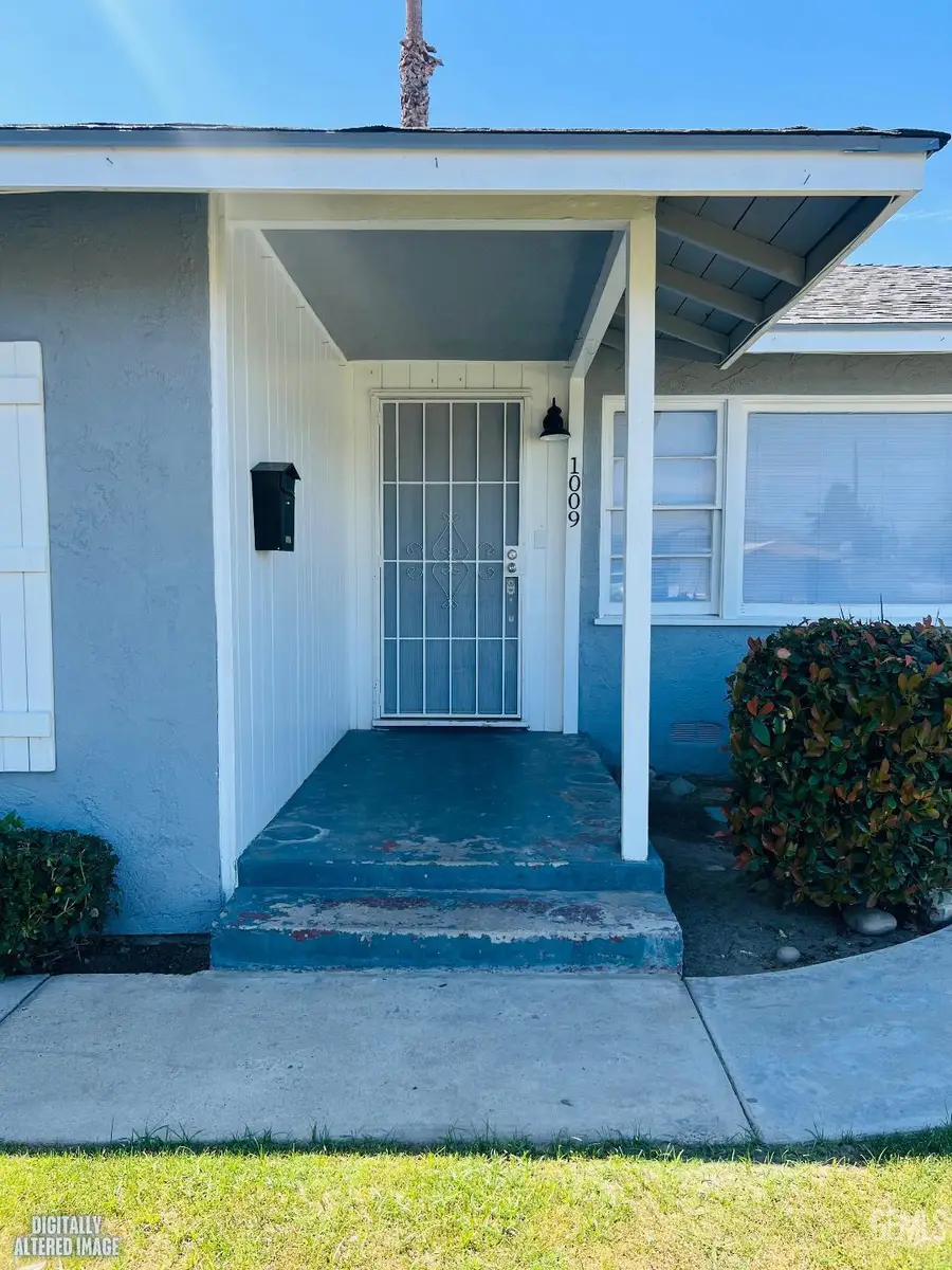 1009 CHAPEL DRIVE, Bakersfield, CA 93304 - #3