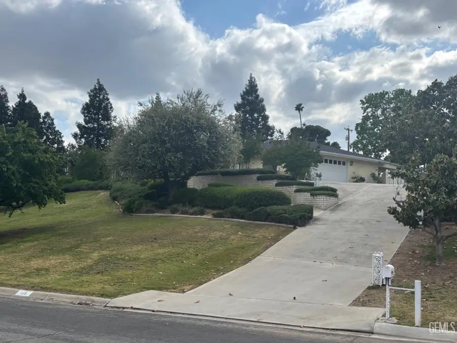 4120 FLINTRIDGE DRIVE, Bakersfield, CA 93306 - #3