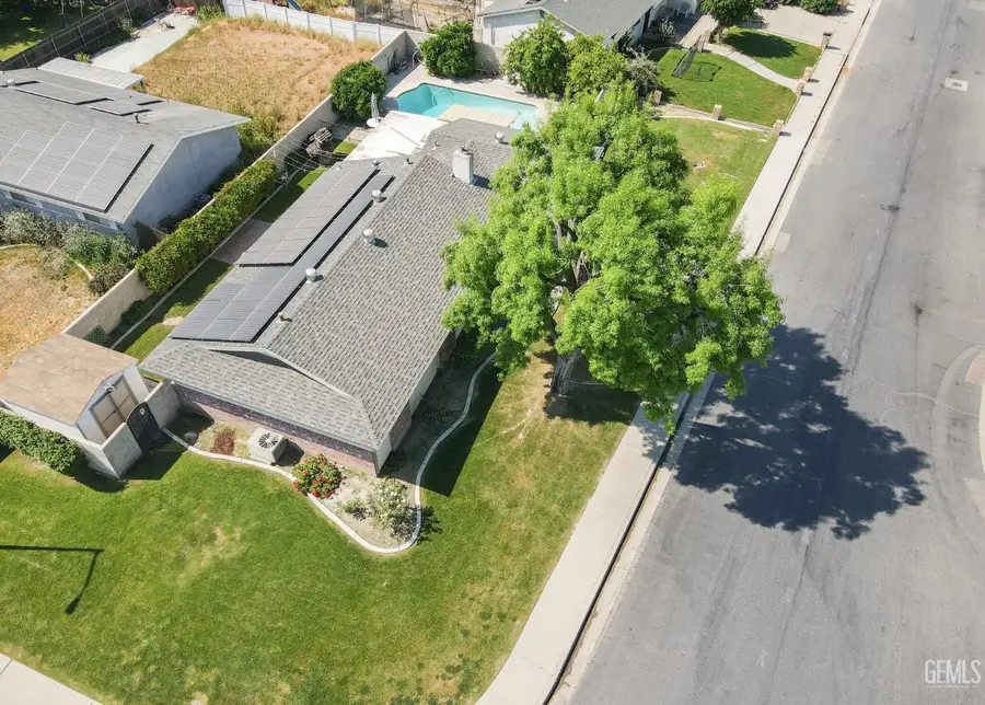5104 LOWEN AVENUE, Bakersfield, CA 93309 - #3