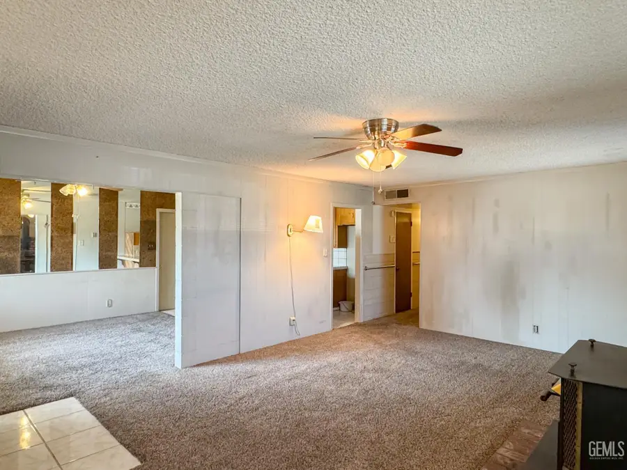 3117 AGATE STREET, Bakersfield, CA 93304 - #3