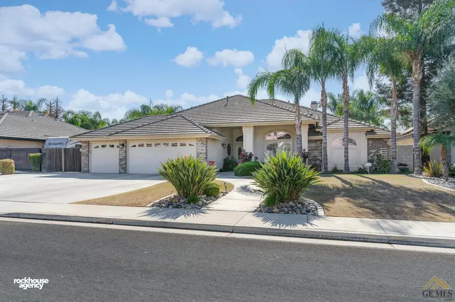 11809 IRWINDALE AVENUE, Bakersfield, CA 93312 - #2