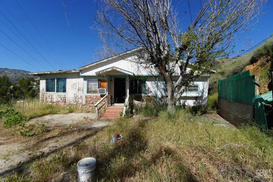 216 DONALDA COURT, Wofford Heights, CA 93285 - #2