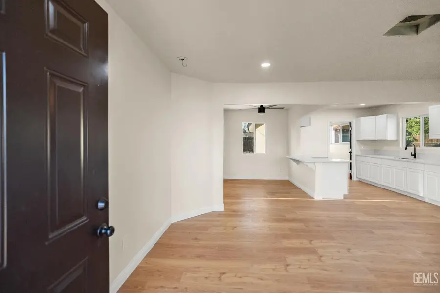 1218 WATER STREET, Bakersfield, CA 93305 - #2