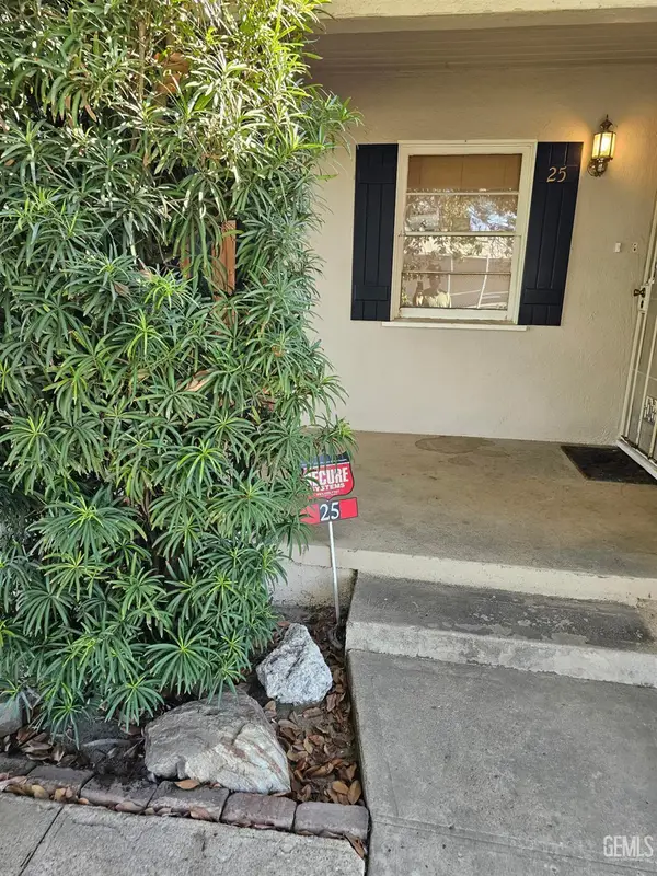 25 LINCOLN STREET, Bakersfield, CA 93305