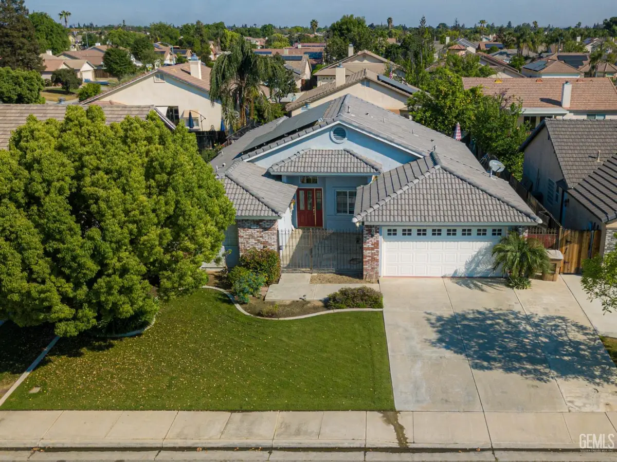 11126 NEW FOREST DRIVE, Bakersfield, CA 93312 - #1