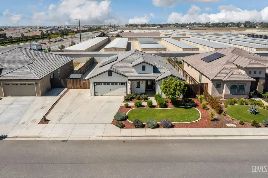 15 CLAUDIA AUTUMN DRIVE, Bakersfield, CA 93314 - #2