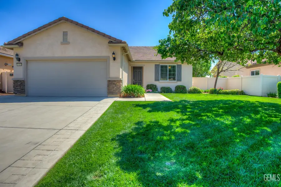 14019 SANDSTONE PEAK DRIVE, Bakersfield, CA 93306 - #2