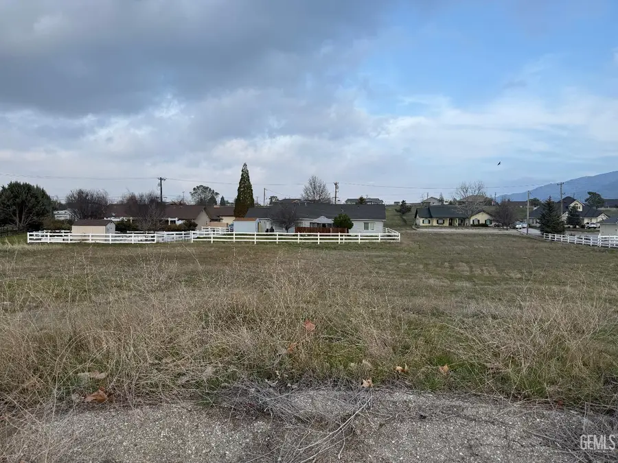 0 BURLINGAME COURT, Tehachapi, CA 93561 - #2