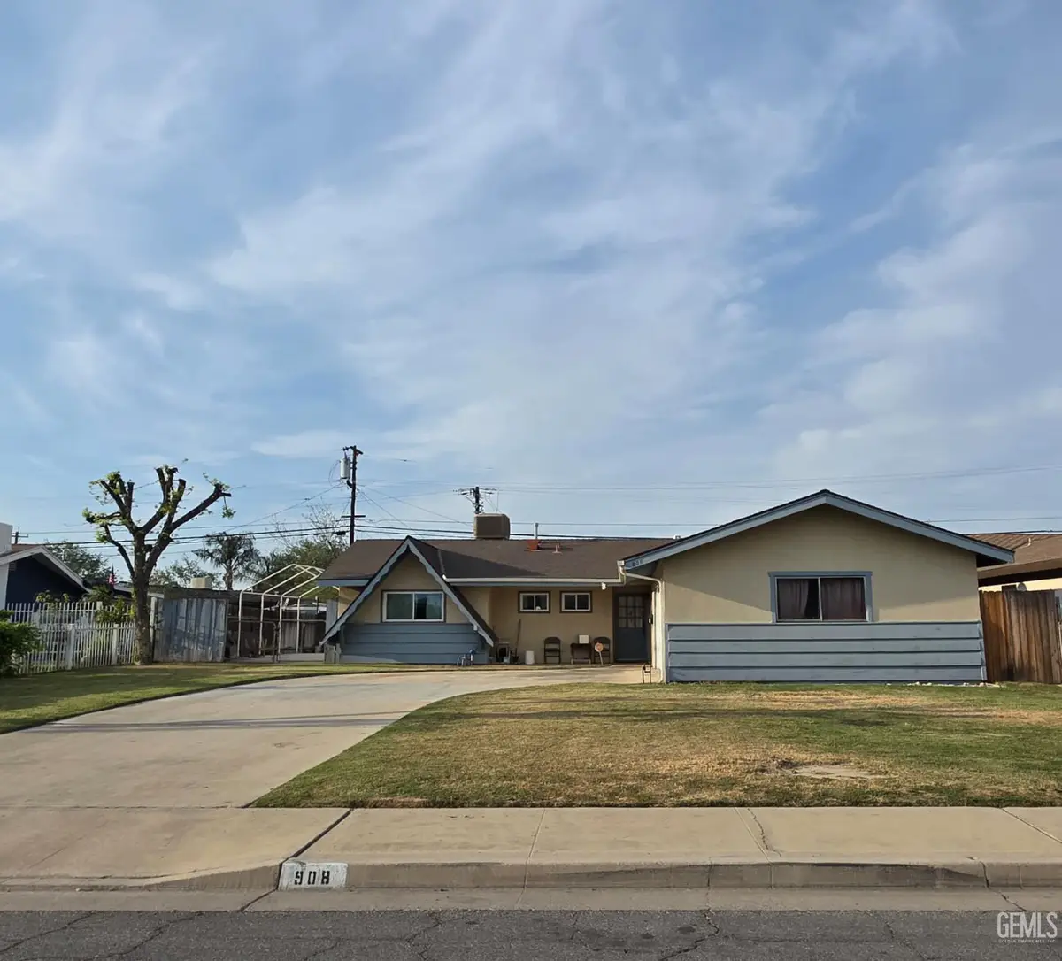 908 SAN VICENTE DRIVE, Bakersfield, CA 93307 - #1