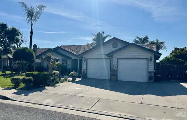 215 S RED OAK STREET, Porterville, CA 93257