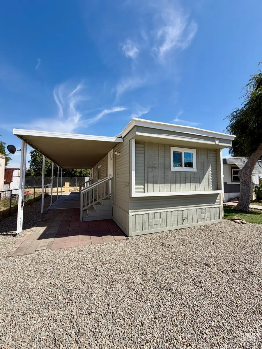 3458 MICHELAINE, Bakersfield, CA 93304 - #3