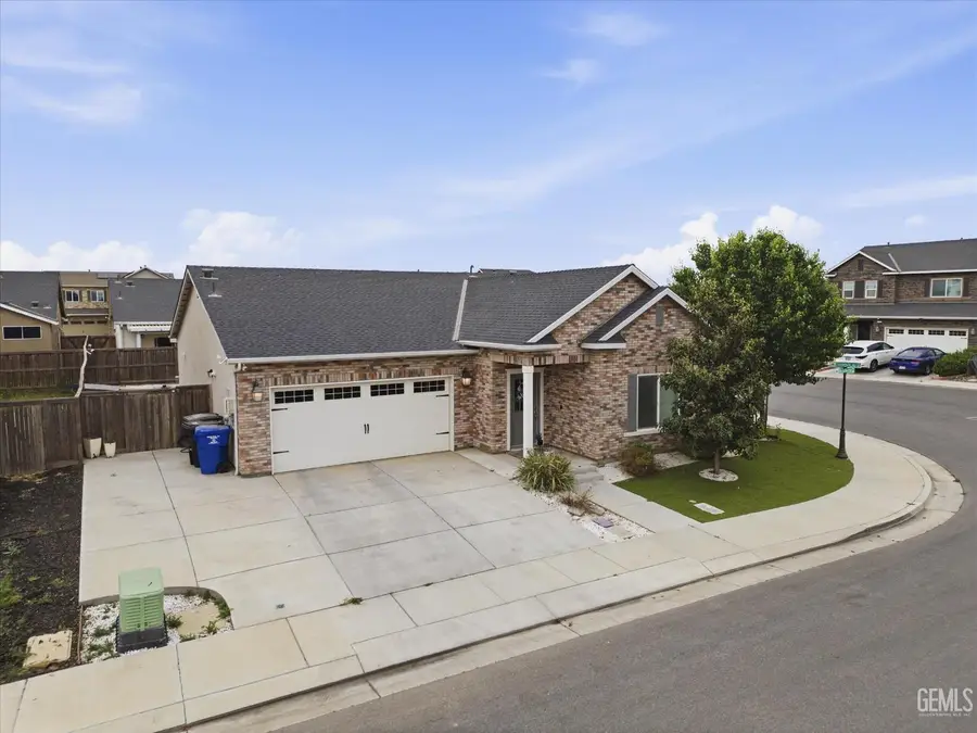 9001 BROOK SHADOW WAY, Shafter, CA 93263 - #3