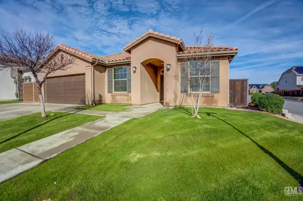 9128 OAK GARDEN LANE, Shafter, CA 93263