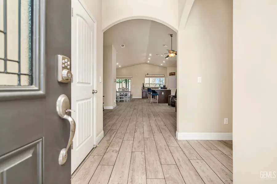 9128 OAK GARDEN LANE, Shafter, CA 93263 - #3