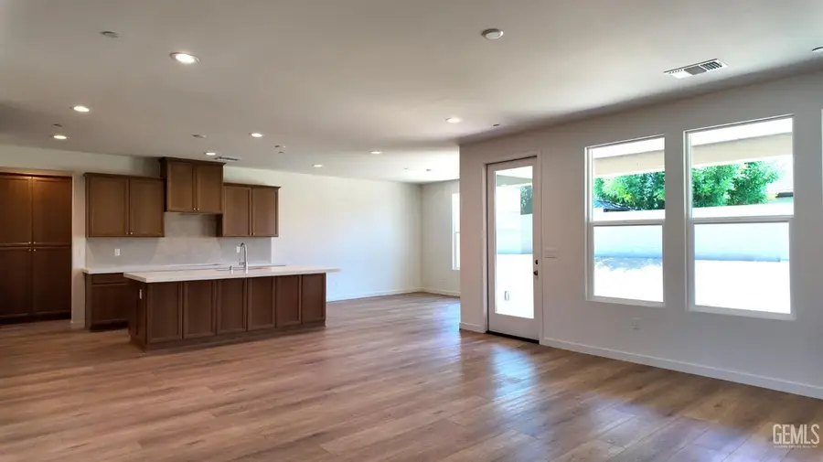 14705 ALPENGLOW STREET, Bakersfield, CA 93314 - #2