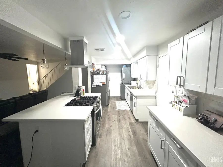 3333 EL ENCANTO COURT #22, Bakersfield, CA 93301 - #2