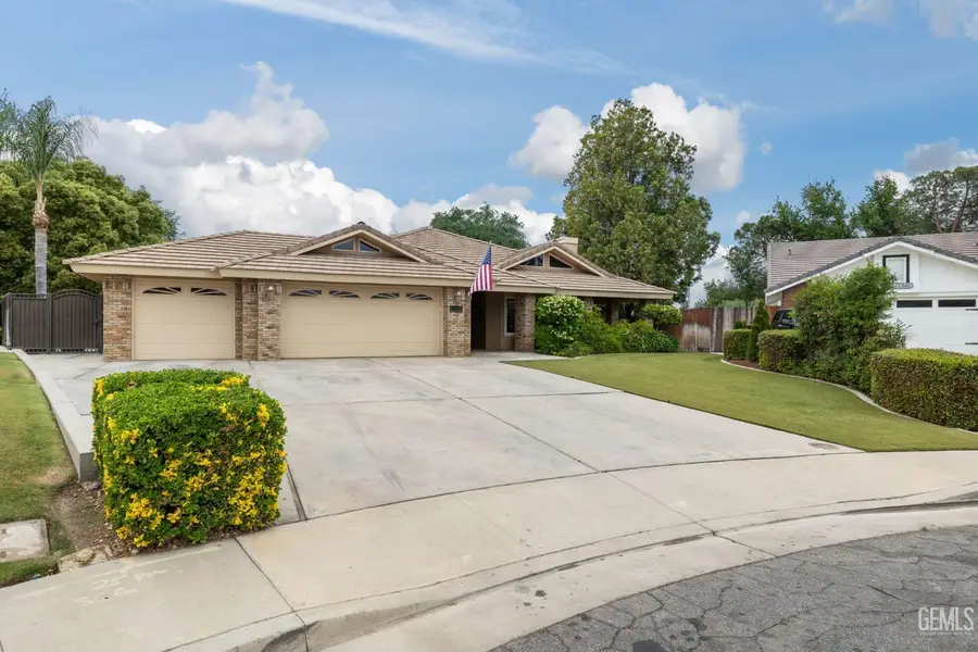 11208 CANDLELIGHT COURT, Bakersfield, CA 93312 - #3