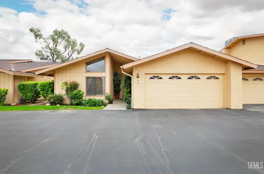 1000 OLIVE DRIVE #7, Bakersfield, CA 93308 - #2