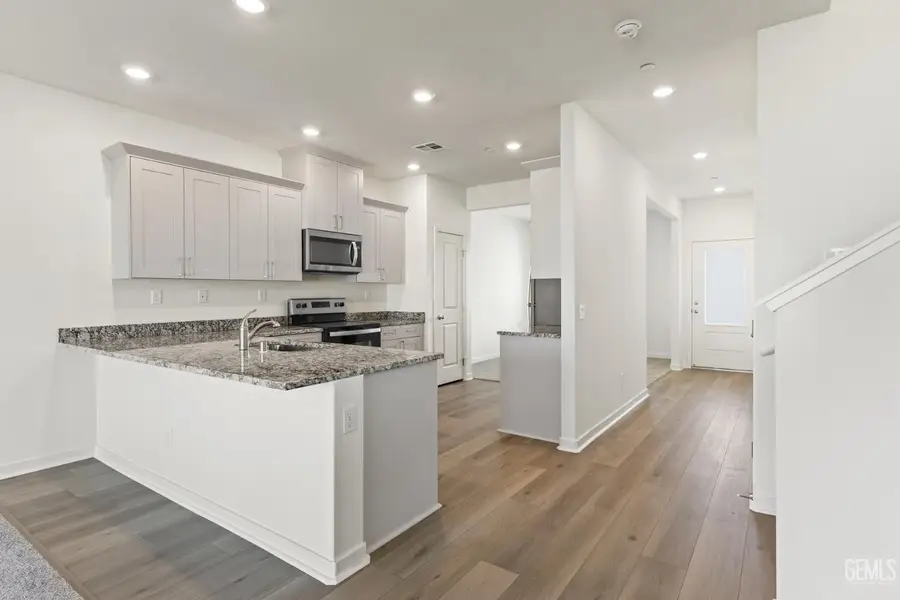 7612 RAMBUTAN PLACE, Bakersfield, CA 93313 - #3