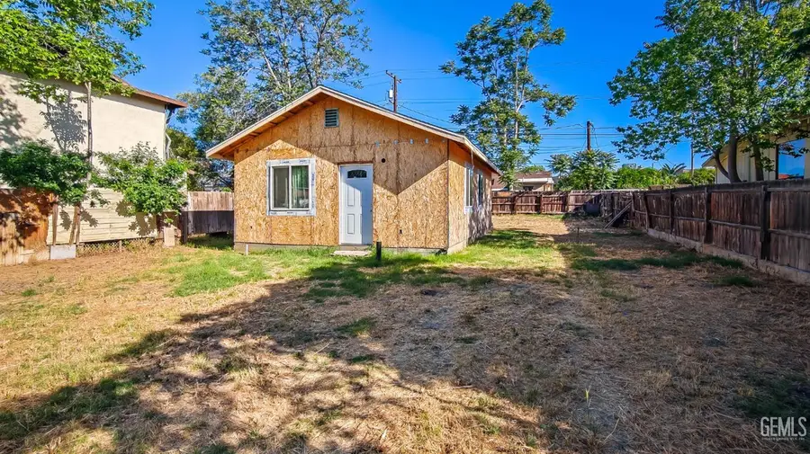 118 HUGHES AVENUE, Bakersfield, CA 93308 - #2