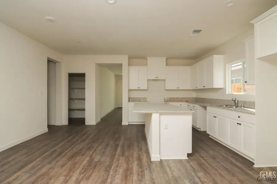 802 KIDLINGTON COURT, Bakersfield, CA 93307 - #3