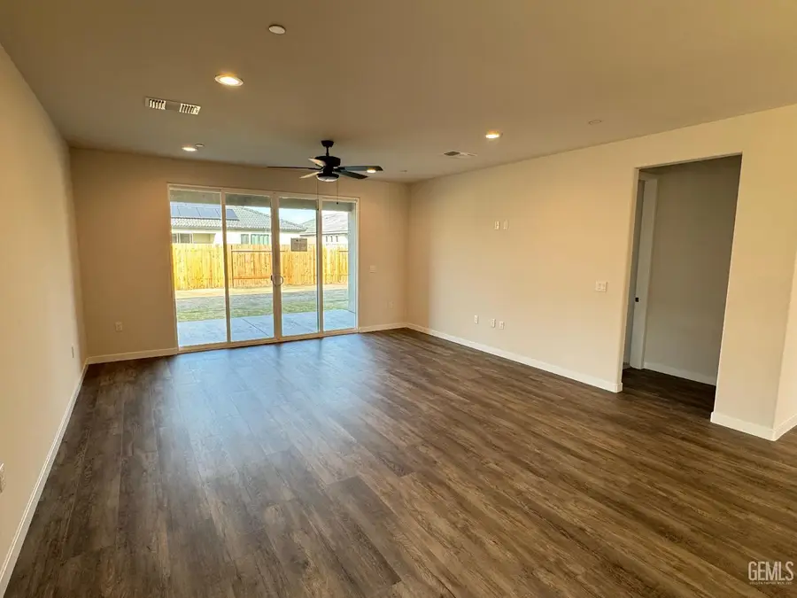 11110 ALCAZAR AVENUE, Bakersfield, CA 93311 - #3