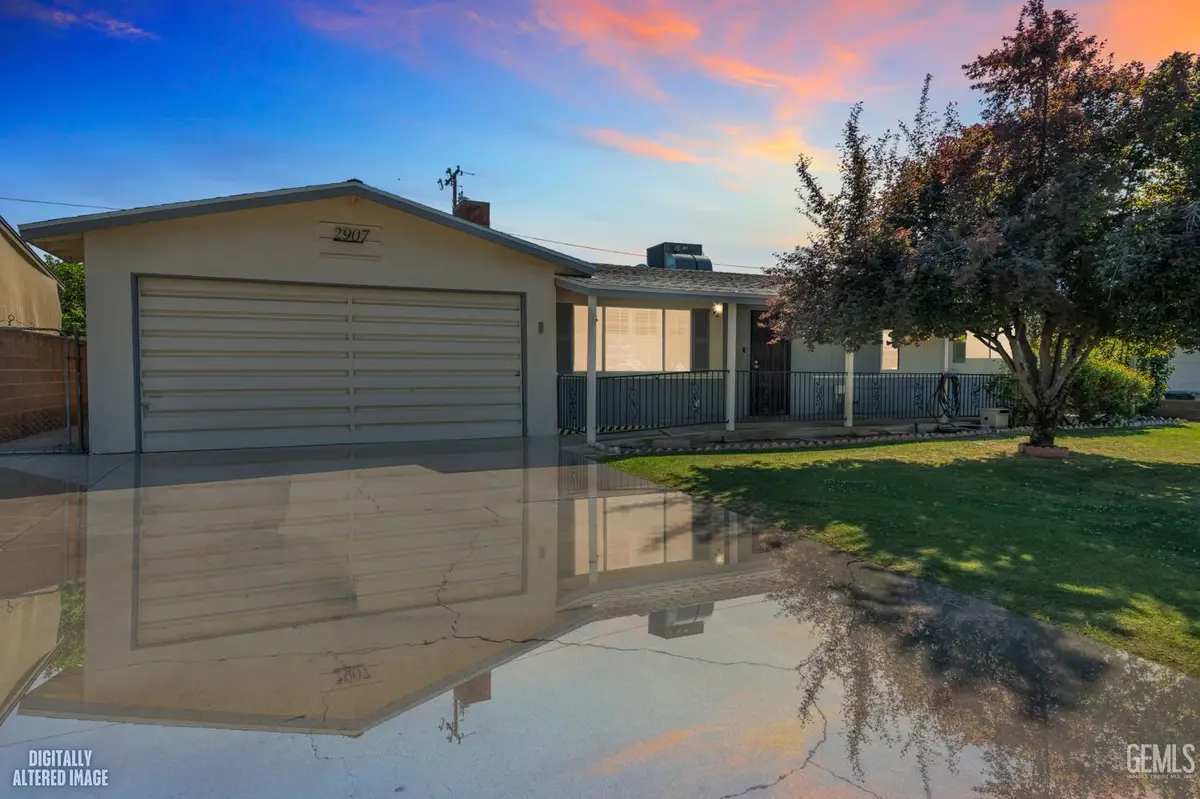 2907 DRILLER AVENUE, Bakersfield, CA 93306 - #1
