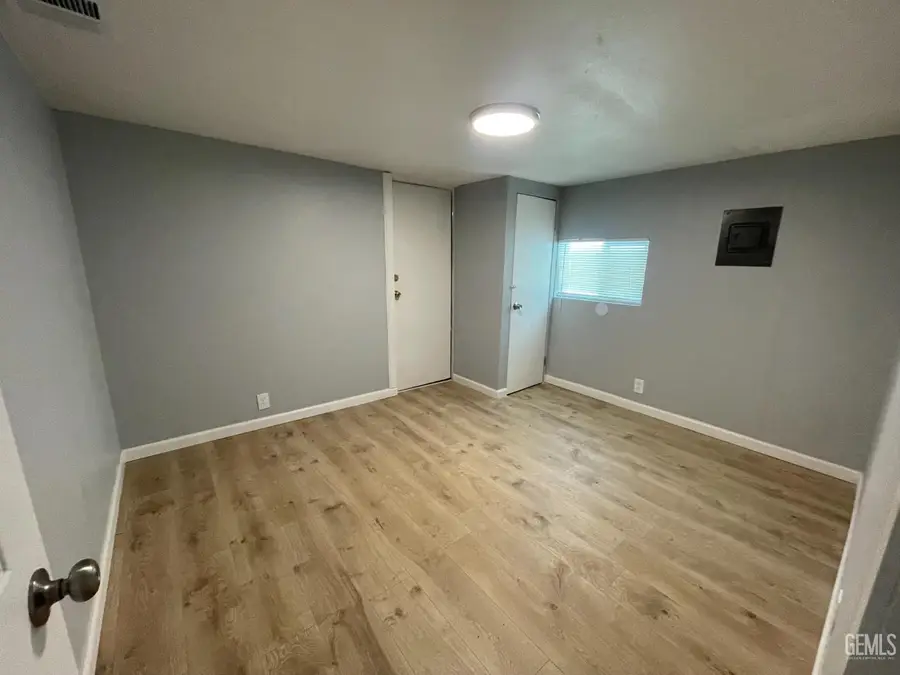 131 CENTER STREET, Taft, CA 93268 - #3