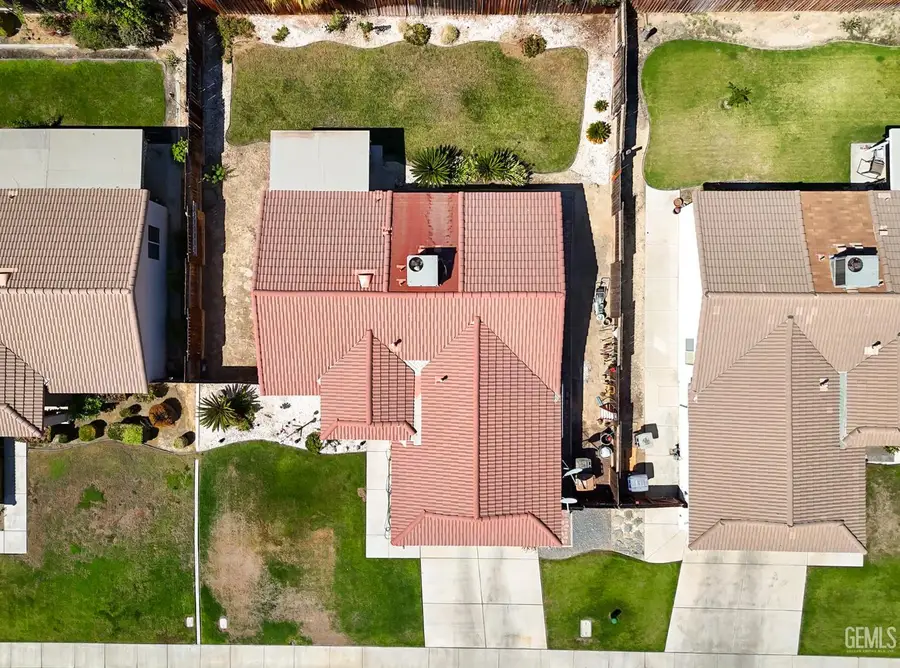 5504 SAN MATEO DRIVE, Bakersfield, CA 93307 - #3