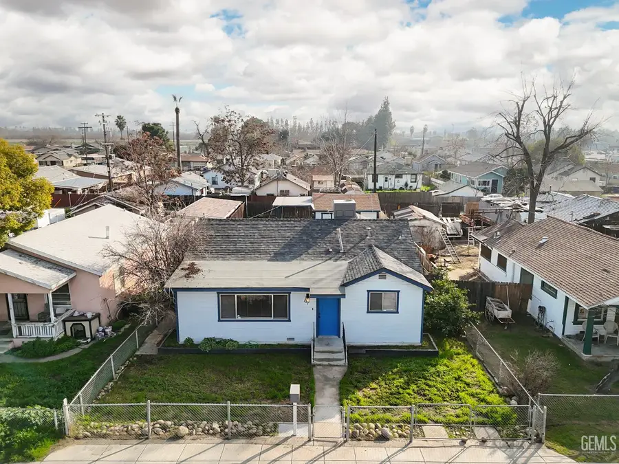 117 E BELLE AVENUE, Bakersfield, CA 93308 - #3