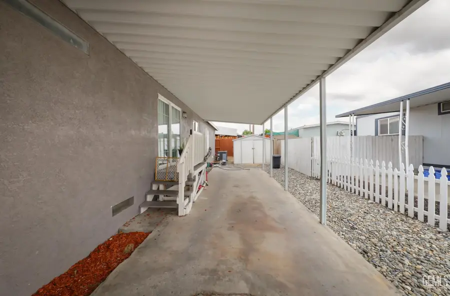 6601 EUCALYPTUS DRIVE #175, Bakersfield, CA 93306 - #3