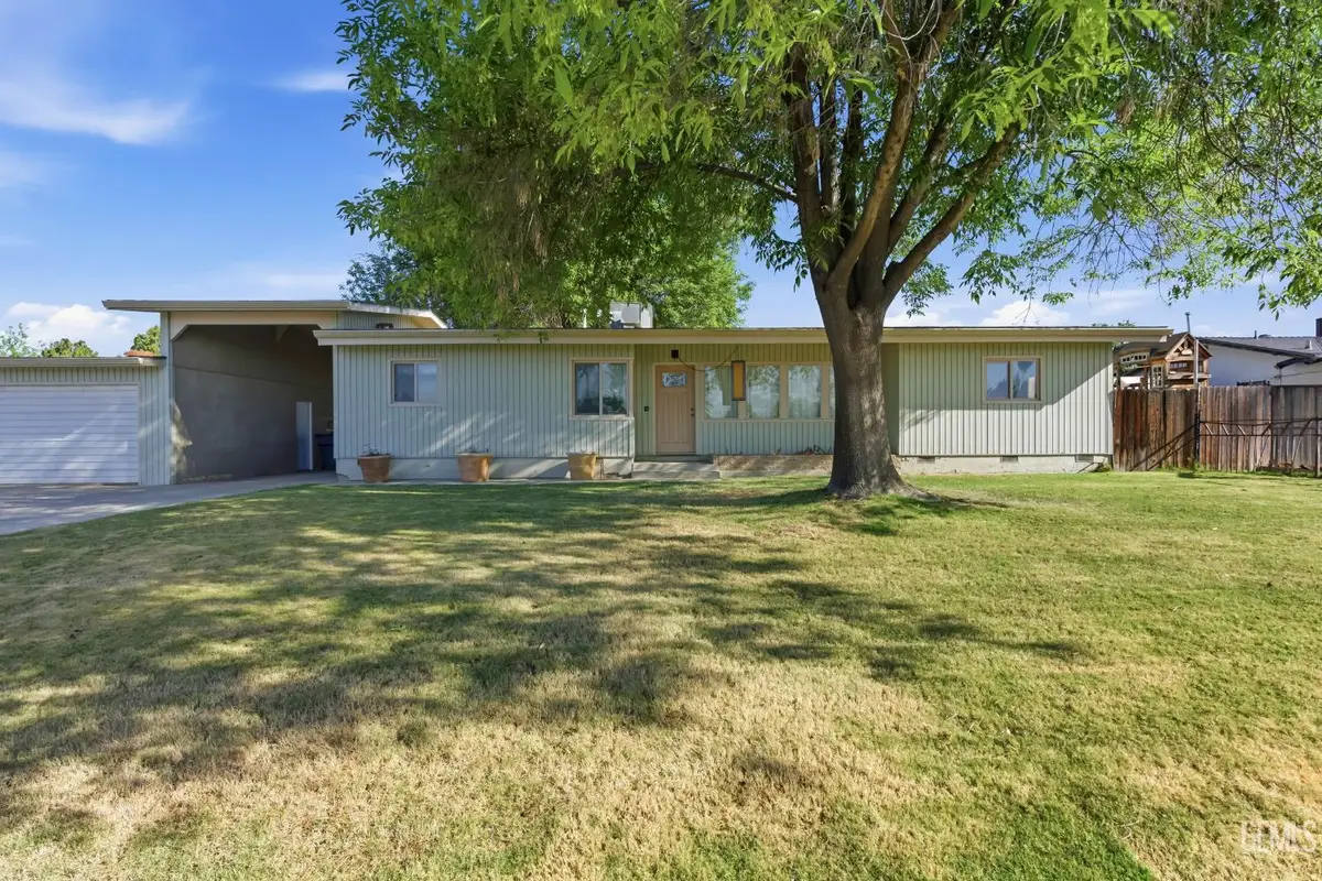 8608 PONDEROSA AVENUE, Bakersfield, CA 93306 - #1