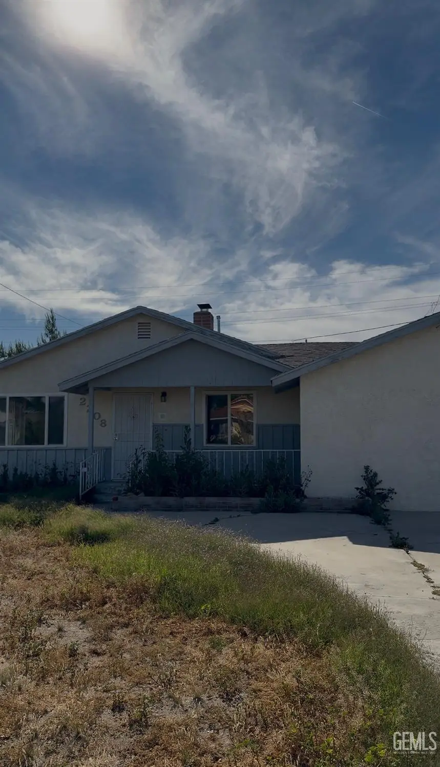 2208 VALENCIA DRIVE, Bakersfield, CA 93306 - #1