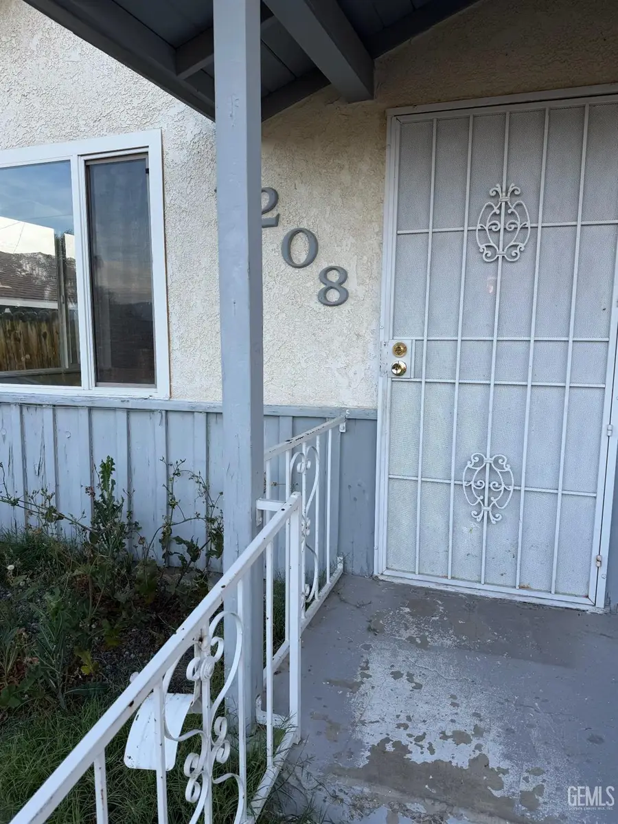 2208 VALENCIA DRIVE, Bakersfield, CA 93306 - #2