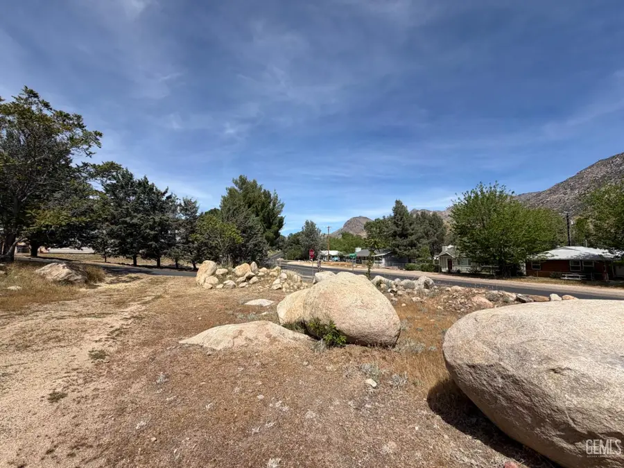 245 BURLANDO, Kernville, CA 93238 - #3