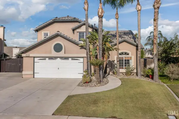 4927 SANDERLING LANE, Bakersfield, CA 93312